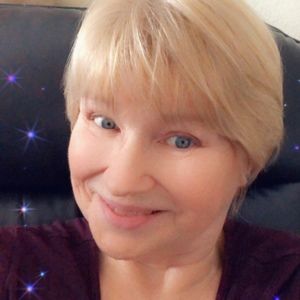 Meet your Posher, Connie